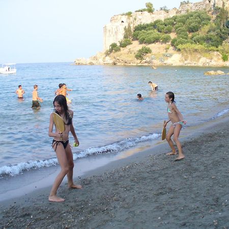 Xenios Zeus Rooms Koróni Dış mekan fotoğraf
