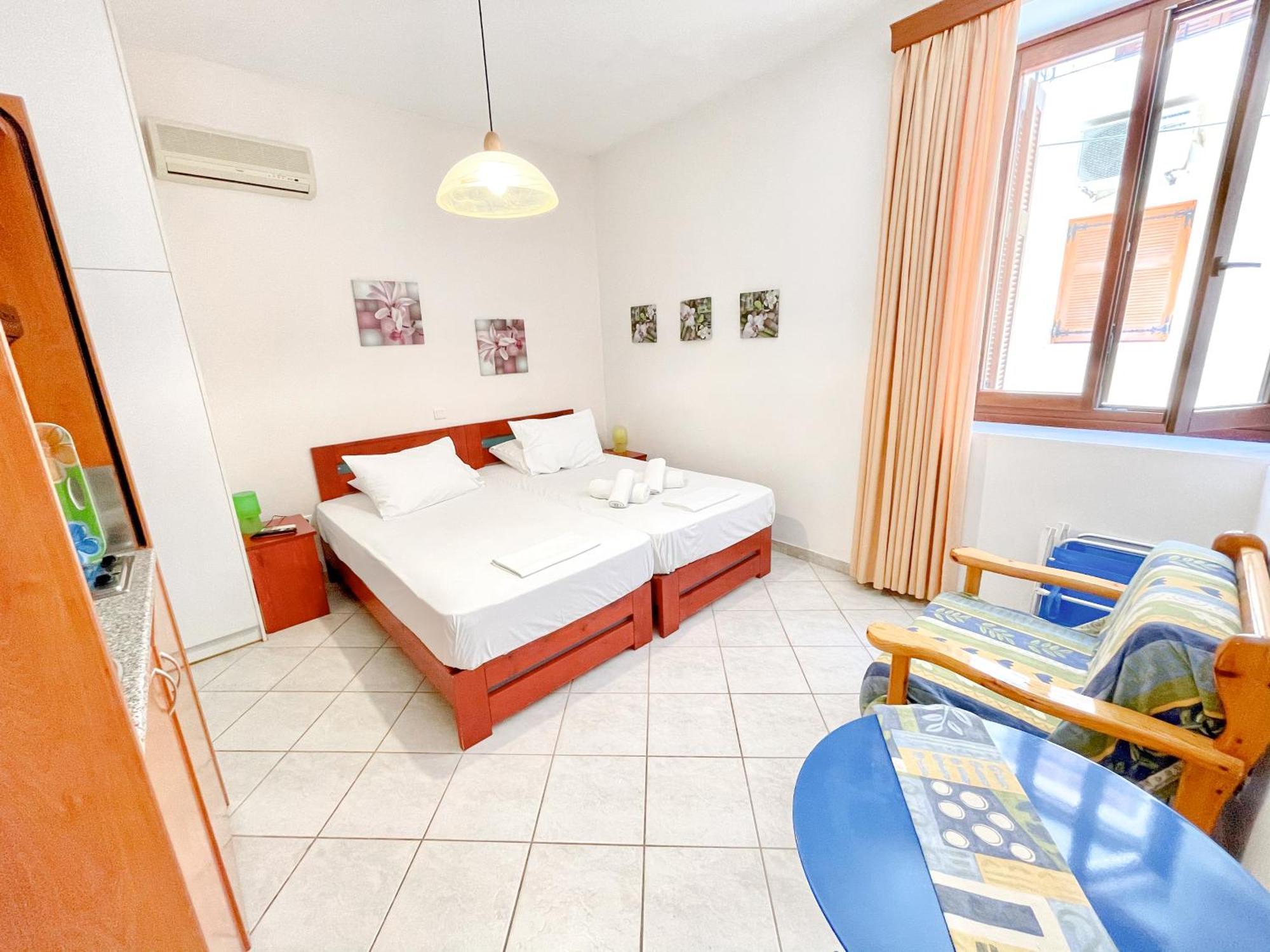 Xenios Zeus Rooms Koróni Dış mekan fotoğraf